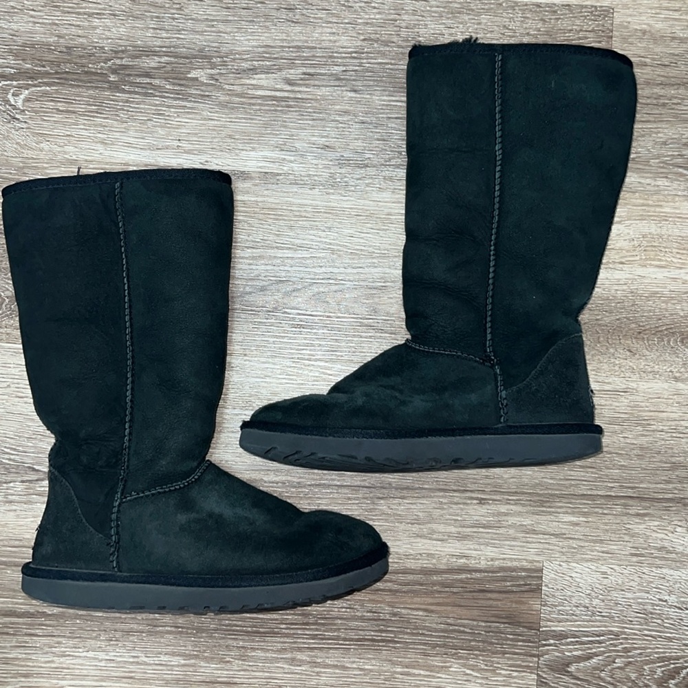 Black Tall Uggs